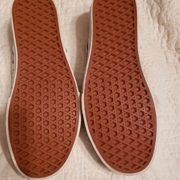 Vans - Picture 3 of 4